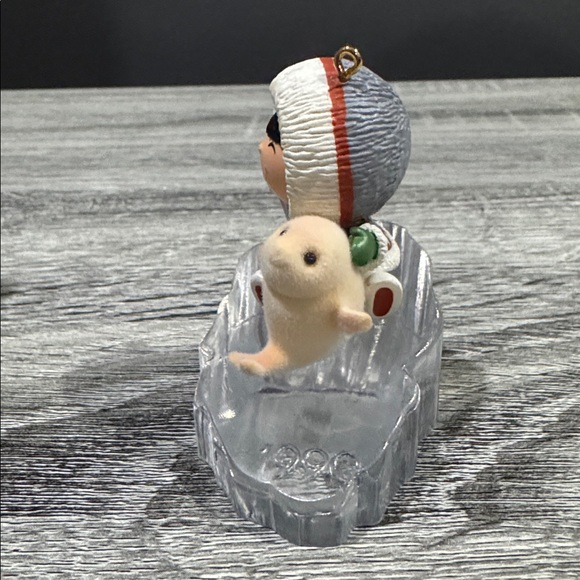 Hallmark | Frosty Friends #11 (1990) - Vintage Collectible Keepsake Ornament - Picture 11 of 17